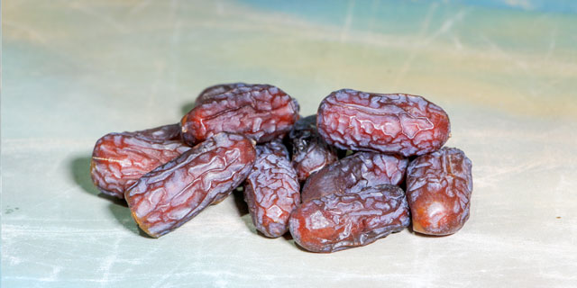 Piarom Dates